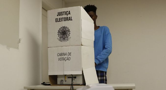 Nenhum eleitor optou por 14 dos 27.977 candidatos  a deputado