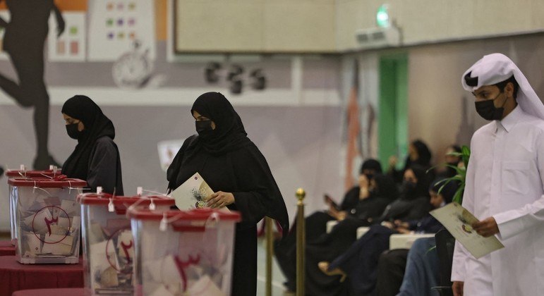 Qatar: Elei&ccedil;&otilde;es in&eacute;ditas terminam sem nenhuma mulher eleita - Not&iacute;cias - R7  Internacional