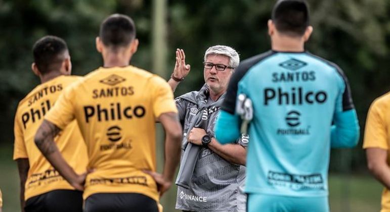 Odair Hellmann vai fazer a estreia no comando do Santos