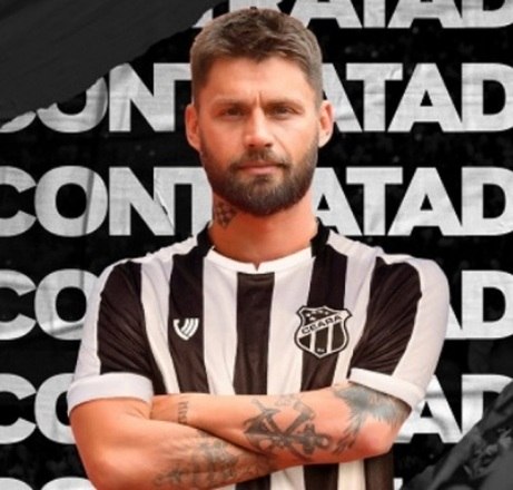 O Ceará contratou o atacante Rafael Sobis, que estava no Inter, e o goleiro Fernando Prass, ex-Palmeiras. Porém, a equipe perdeu o meia Thiago Galhardo, que foi para o Internacional. O time-base deve ser: Fernando Prass, Samuel Xavier, Valdo, Luiz Otávio e Bruno Pacheco; Fabinho, Ricardinho e Felipe; Leandro Carvalho, Rafael Sóbis e Rodrigão