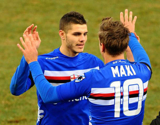 Eles começaram a se relacionar em 2013. Na época, Icardi jogava na Sampdoria (ITA), junto com o compatriota Maxi López, então marido de Nara. Wanda traiu o esposo com Icardi. 