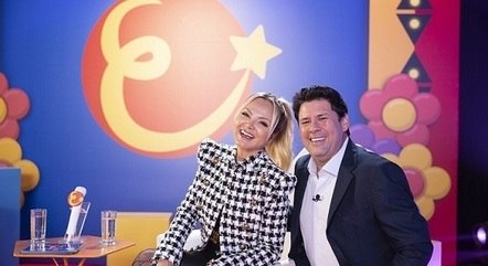 Eliana e o repórter Michael Keller, do “Domingo Espetacular”