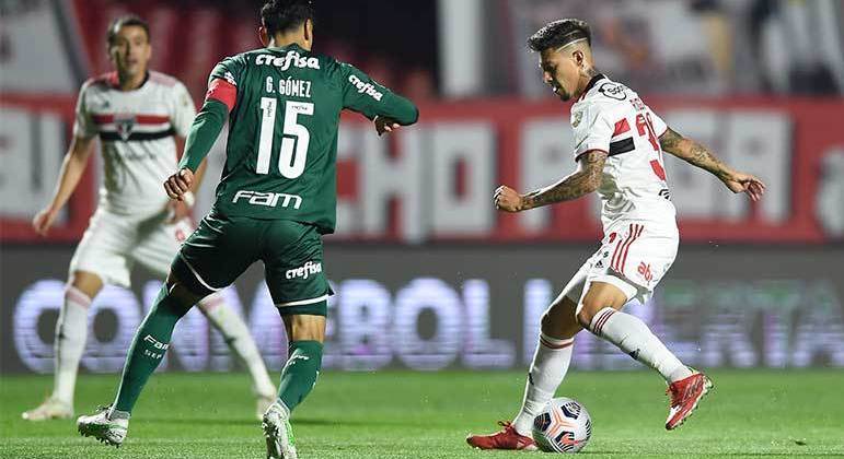 Lance de Palmeiras e São Paulo na última "Libertadores da América"