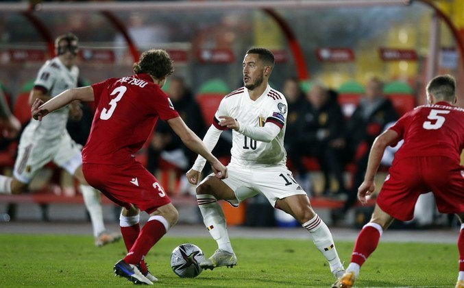 Já a Bélgica venceu com certa dificuldade a seleção de Belarus. O gol solitário da partida foi marcado por Praet, ainda no primeiro tempo