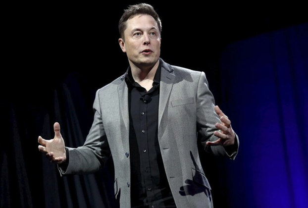 Elon Musk, dono da plataforma, anunciou a mudança de forma repentina. O bilionário mudou o logotipo no dia seguinte ao anúncio, em 24 de julho.