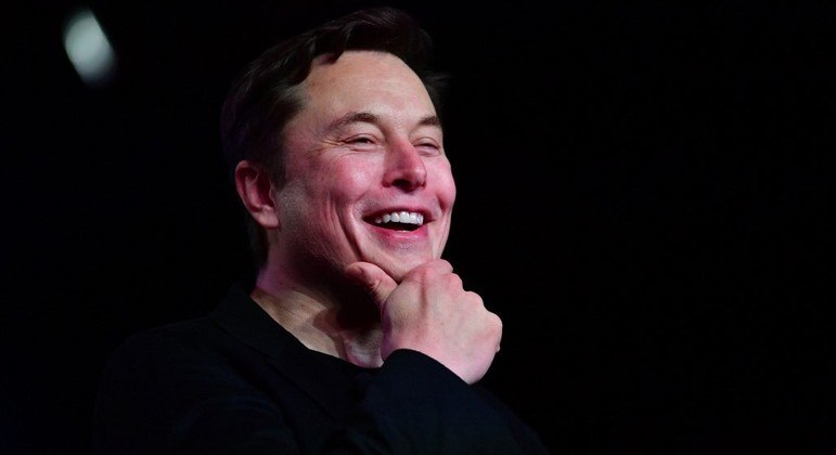 Elon Musk, presidente da Tesla, fez uma oferta de mais de R$ 200 bilhões para comprar o Twitter
