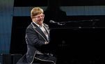 Elton John ocupa o primeiro lugar do ranking com Farewell Yellow Brick Road. A turnê do astro de 76 anos começou em 2018 e, até o momento, arrecadou 853 milhões de dólares — o equivalente a R$ 4,2 bilhões, de acordo com a cotação atual