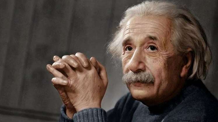 Em 1905, Albert desenvolveu uma das equações mais famosas de todos os tempos: E = mc².
