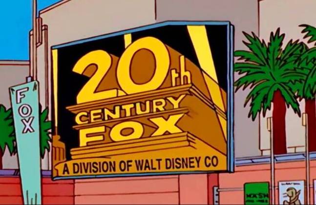 Em 1998, um episódio foi transmitido com a sequência de abertura da série alterada, revelando que a Fox era uma subsidiária da Walt Disney Company. 
