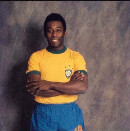 Em 2000, Pelé foi eleito Jogador do Século pela Federação Internacional de História e Estatísticas do Futebol (IFFHS). Ainda nesse ano, Pelé foi eleito Atleta do Século pelo Comitê Olímpico Internacional.