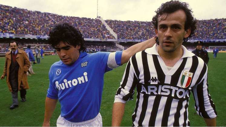 Em 2006, a Itália também envergonhou o mundo com acusações de manipulação de resultados. No caso que envolveu grandes equipes do Campeonato Italiano (Juventus, Milan, Fiorentina, Lazio e Reggina), as denúncias foram por conta da escalação de árbitros 'comprados' para apitar jogos específicos da competição. 