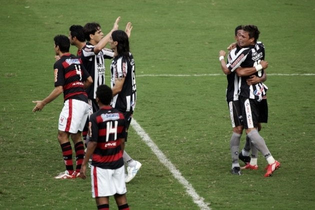 Em 2010, o Botafogo conquistou o título Carioca em grande estilo. O gol da vitória por 2 a 1 sobre o Flamengo na decisão da Taça Rio veio em cobrança de pênalti com cavadinha de Loco Abreu