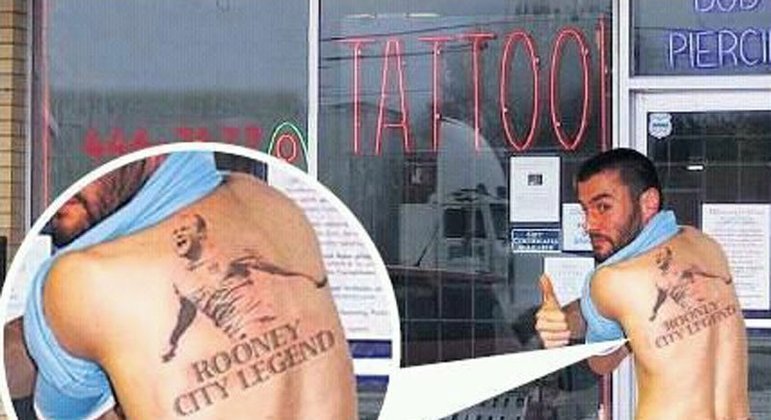 Em 2010, um torcedor do Manchester City tatuou Wayne Rooney nas costas, convencido que o atacante inglês do United trocaria de clube, o que não aconteceu. Resultado? Uma (grande) tatuagem com a inscrição "Rooney lenda do City"