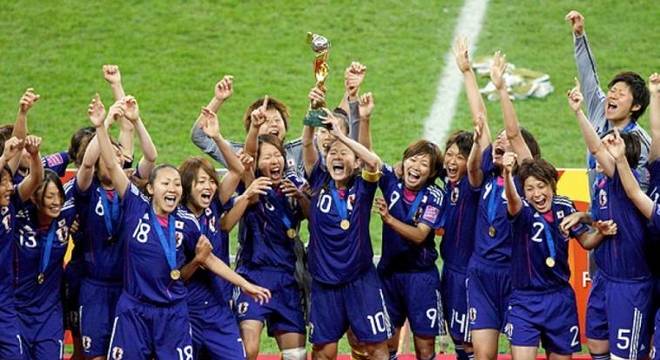 Em 2011 aconteceu a sexta edição da Copa do Mundo de Futebol Feminino. A sede foi a Alemanha. O Japão foi o campeão, vencendo os EUA na final, nos pênaltis, por 3 a 1, após empate em 2 a 2 no tempo normal. A Seleção Brasileira acabou sendo eliminada nas quartas de final.