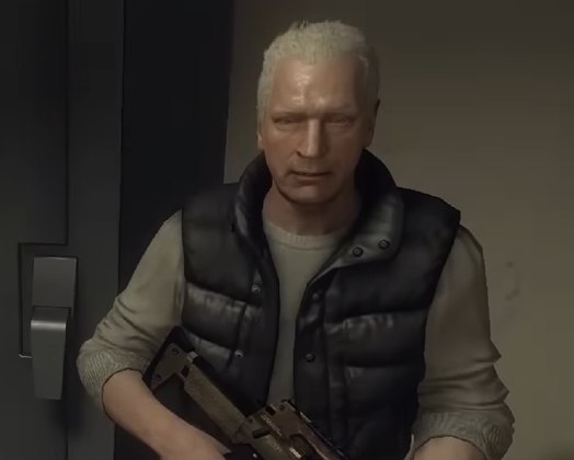 Em 2012, o ator britânico dublou o personagem DeFalco no jogo “Call of Duty: Black Ops II”.