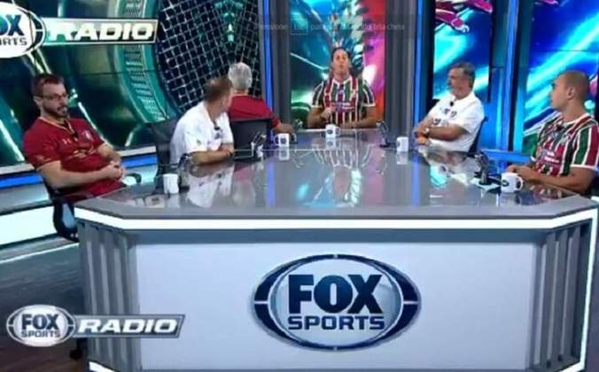 Em 2018, o Fluminense venceu o Flamengo na semifinal da Taça Rio. Com isso, todos os integrantes do Fox Sports Rádio apresentaram o programa vestindo camisas do Tricolor Carioca, já que todos tinham apostado em uma vitória do Rubro-Negro.