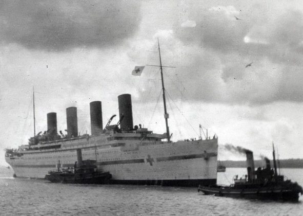 Em 21 de novembro de 1916, o Britannic partiu para sua sexta e última viagem como navio hospitalar. 