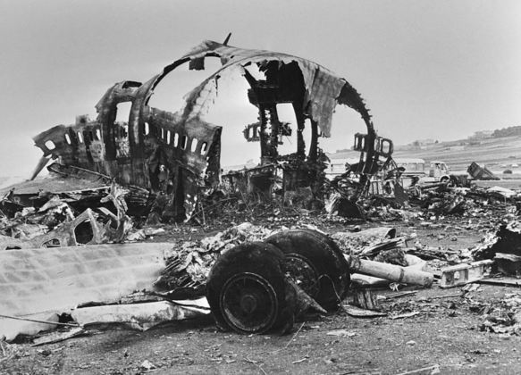 Em 27/3/1977, uma bomba explodiu no aeroporto de Gran Canaria (Espanha).  Havia ameaça de uma segunda bomba e voos foram redirecionados para Los Rodeos. Por falha no controle aéreo, dois aviões (Pan American World Airways e KLM Royal Dutch) se chocaram perto do solo. 