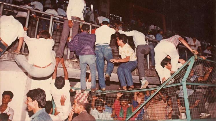 Em 1988, em Katmandu, no Nepal, durante o jogo entre a Fábrica de Cigarros Janakpur e o Exército de Libertação pela final do Tribhuvan Challenge Shield, começou uma chuva de granizo, com pedras relativamente grandes. Assustados com a situação, os torcedores se amontoaram na única arquibancada coberta do estádio, esmagando 93 pessoas