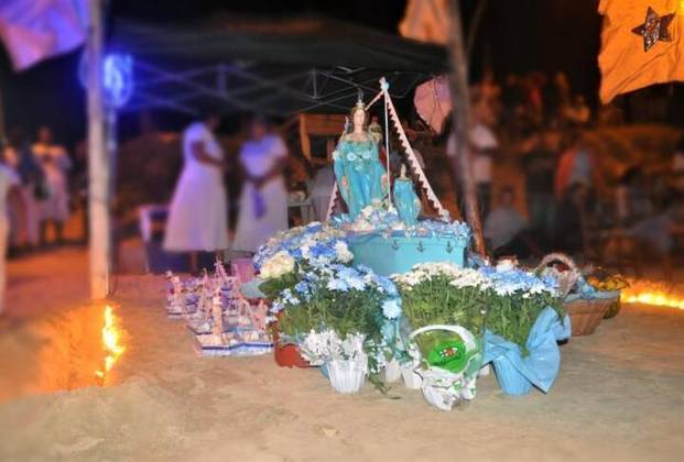Em alguns lugares, a festa ocorre em outros dias do ano, como no dia 8 de dezembro, na Umbanda.