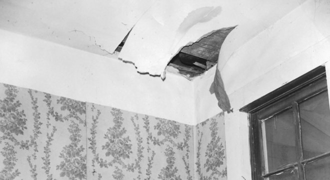  Ann Hodges foi atingida por meteorito que passou pelo teto de sua casa, em 1954