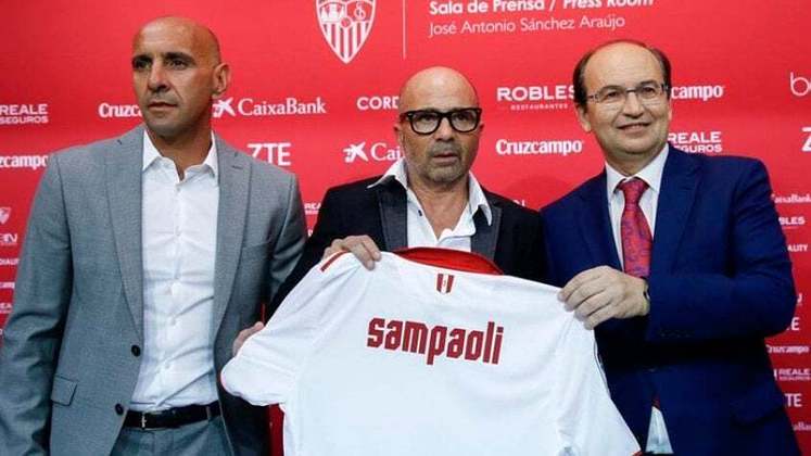 Em junho de 2016, Jorge Sampaoli assinou contrato de dois anos com o Sevilla, da Espanha.