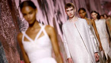 Em Paris, Dior apresenta alta-costura inspirada na Roma clássica