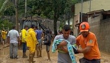 Número de mortos por chuvas no litoral de SP sobe para 23; governo decreta calamidade pública