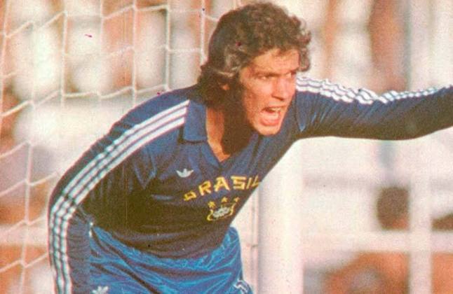 Emerson Leão (Palmeiras) – 621 jogos