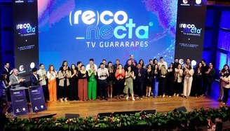 Alegria, frevo e poesia marcaram a festa da TV Guararapes (TV Guararapes )