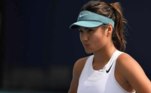 Ela apenas não foi mais longe em Wimbledon porque precisou desistir por problemas físicos. Mas, o títulodo US Open já rendeu elogios da própria rainha Elizabeth e do então primeiro-ministro Boris Johnson à atleta. 'Eu lhe congratulo pelo sucesso. É uma conquista incrível para alguém tão jovem, e uma afirmação para seu trabalho duro e dedicação', disse a monarca