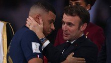 'Campeão da vergonha': franceses detonam atitude de Macron com Mbappé após vice da França