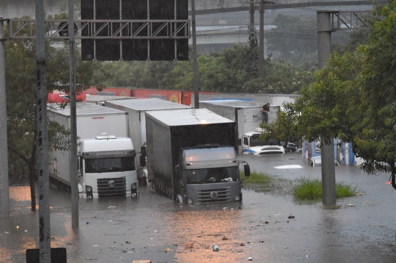 Resultado de imagem para Chuvas em São Paulo