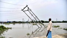 Chuvas na Índia e Bangladesh deixam 100 mortos