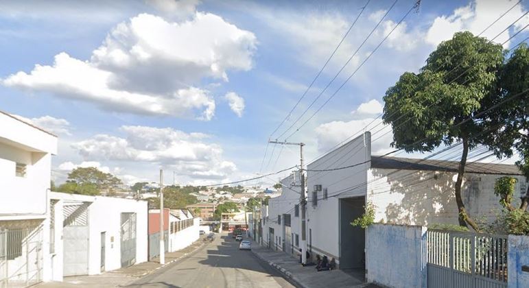 Corpo de homem é encontrado no bairro Jardim Santa Marta, em Santana de Parnaíba