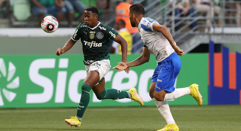 Endrick já mostrou que é titular. Mas faltou criatividade dos meio-campo. E proximidade de Dudu e Rony