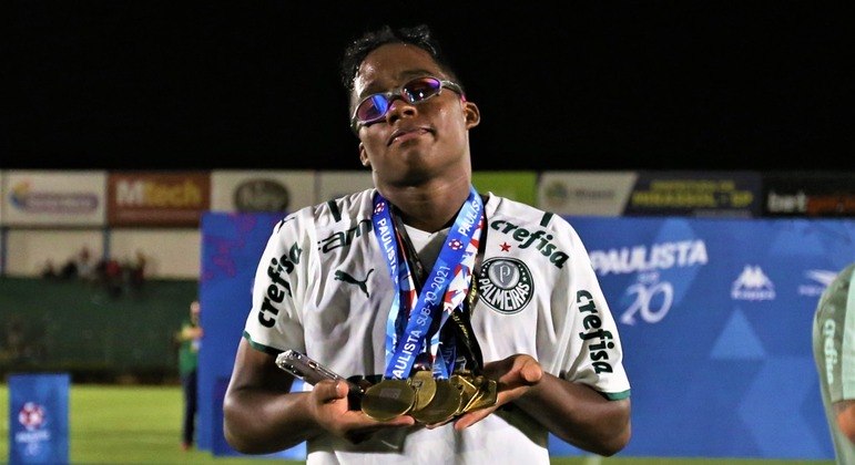 Gols, veneração, expectativa, confiança, alegria. Endrick era muito diferente na base do Palmeiras