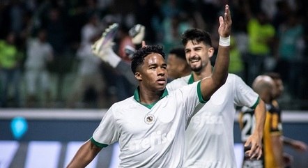 VAI PRA FINAL? Após lesão na coxa, Endrick vira dúvida para final do Paulistão contra o Santos