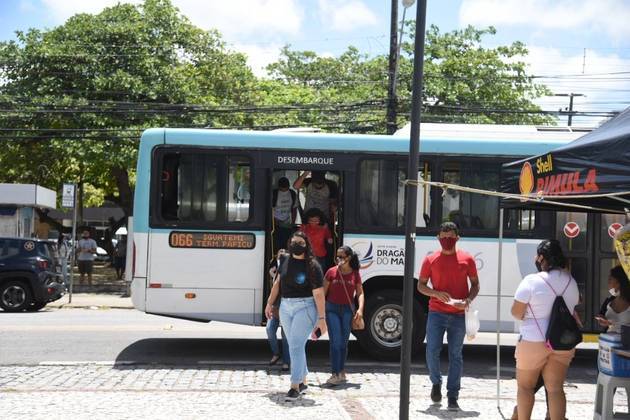 Ao todo, 3,1 milhões de estudantes farão o exame. Enquanto 3.109.762 candidatos devem comparecer aos locais de prova, outros 68.891 optaram por encarar o desafio de forma remota. Os computadores serão fornecidos pelas próprias instituições aplicadoras, não sendo possível utilizar um notebook de uso pessoal