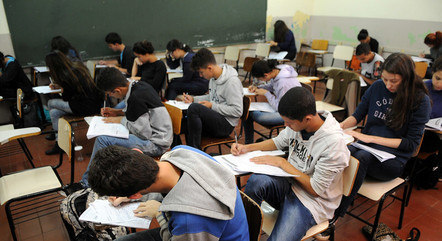 Provão Paulista: alunos do 3º ano fazem o segundo dia de provas
