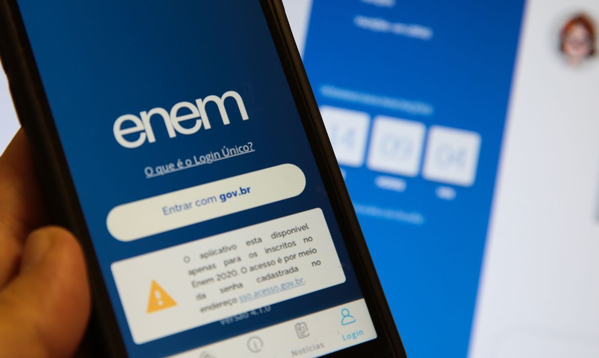 Enem: R7 terá transmissão de comentários sobre a prova  – Notícias