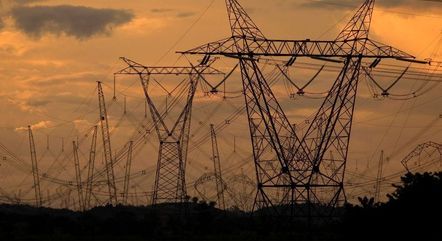 Torres de transmissão de energia elétrica no Pará