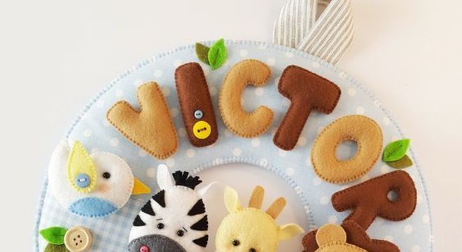 Enfeites para porta de quarto de bebê 