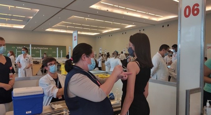 Enfermeira Elaine Simões: "momento mais emocionante da minha trajetória"