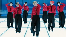 Grupo de K-Pop ENHYPEN está de volta com o clipe 'Blessed-Cursed'
