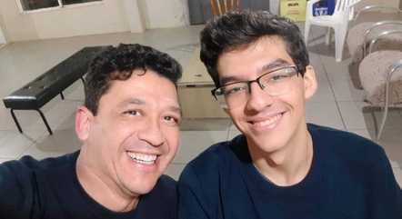Enio e Henrique são donos de uma unidade da rede de cuidadores de pessoas Home Angels
