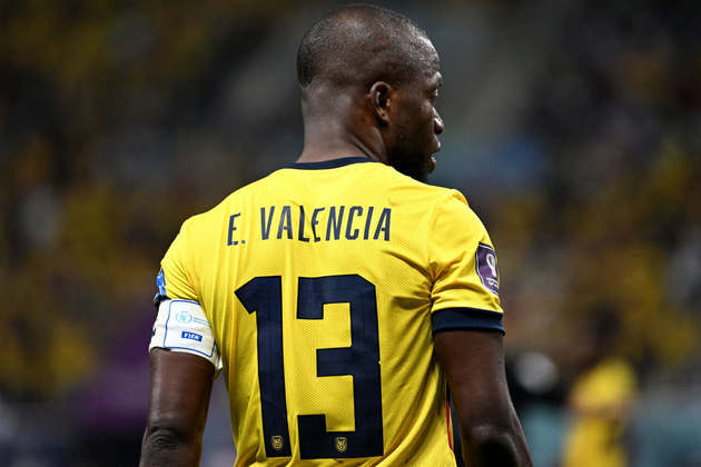 Enner Valencia - País: Equador - Posição: Fenerbahçe - Clube onde joga: atacante.