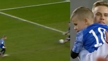 Goleiro impede gol de criança em jogo na Hungria, que deixa o campo desolado; assista ao vídeo