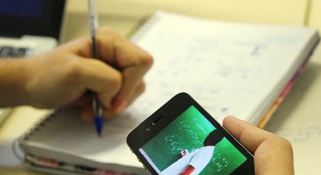 Educação a distância cresce 17,6% em 2017; maior salto desde 2008