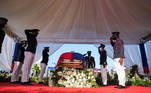 O funeral nacional do presidente assassinado do Haiti, Jovenel Moise, começou nesta sexta-feira (23) na cidade de Cabo Haitiano, com uma cerimônia sob forte esquema de segurança em um país atingido pela violência e pela pobreza
